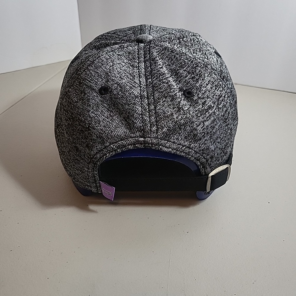 Edmonton Oilers Fanatics Hockey Fights Cancer Adjustable Cap Hat OSFM Brand New - Picture 4 of 6